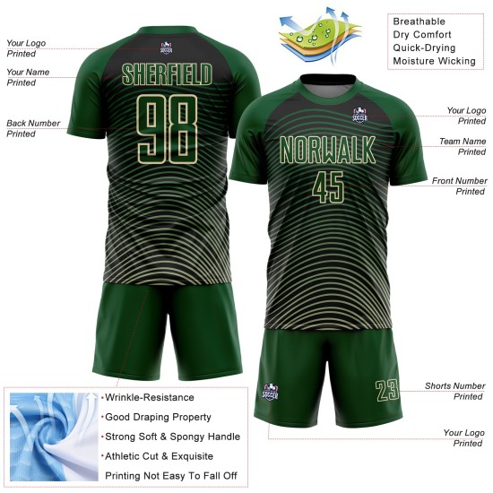 Camiseta de fútbol personalizada con degradado verde, color crema y negro, con diseño geométrico y sublimación de líneas